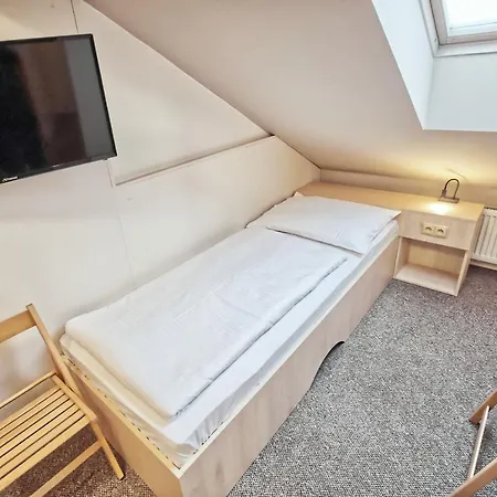 Restaurace A Praha Guest house