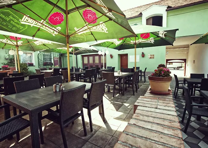 Restaurace A Praha Πανσιόν